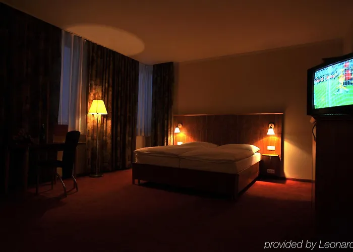 Plaza Hotell 4*